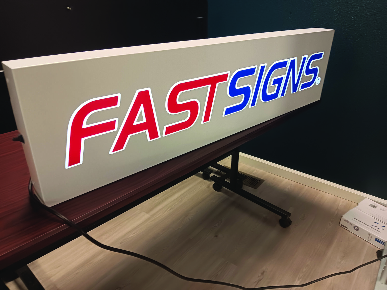 Horizon Line Signfab