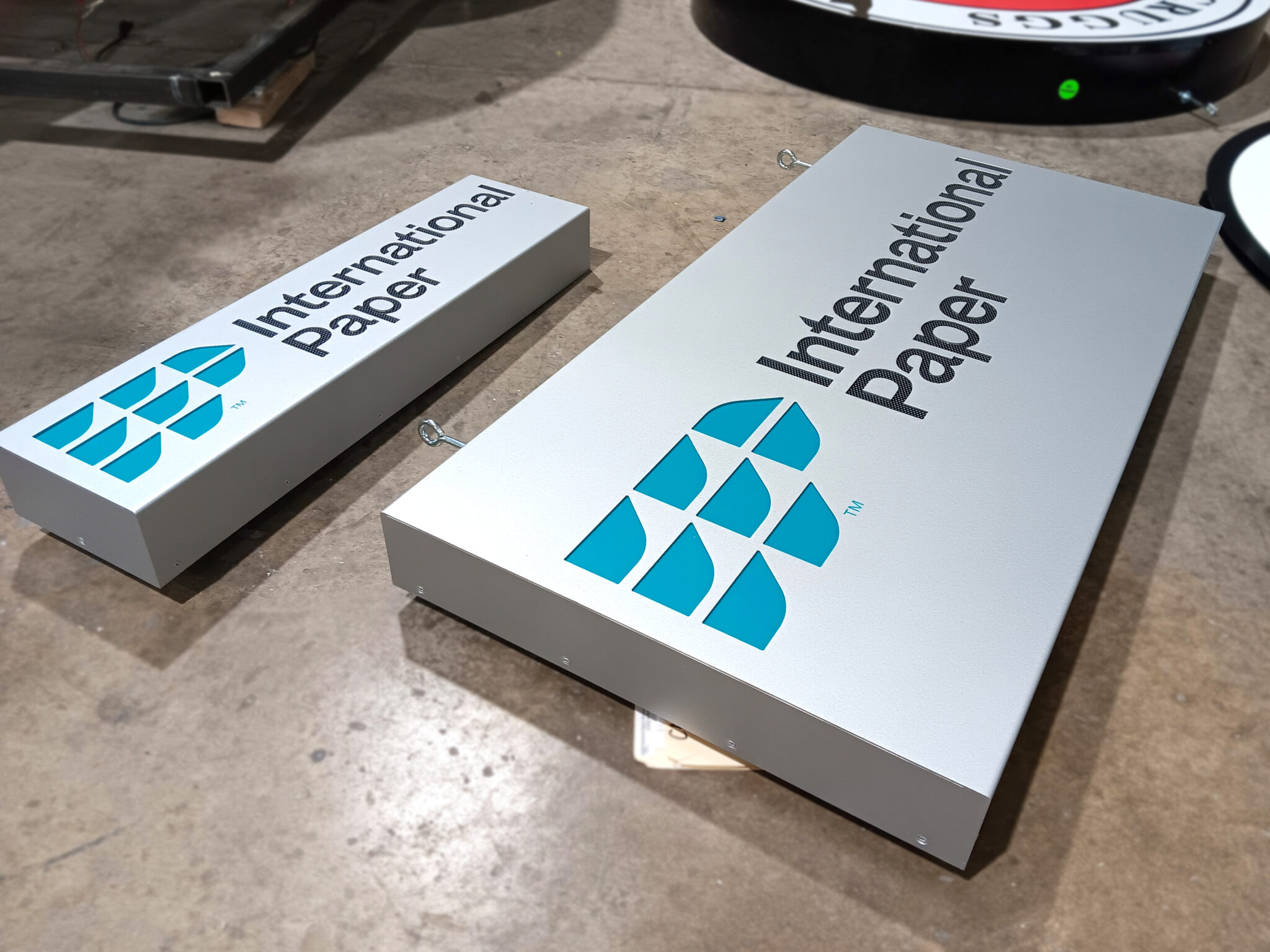 Horizon Line Signfab